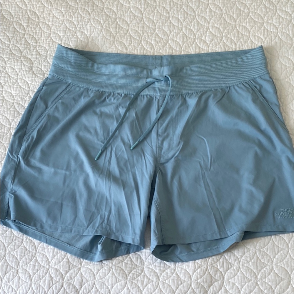 The North Face Blue Aphrodite Motion Shorts in Tourmaline Blue XL long
